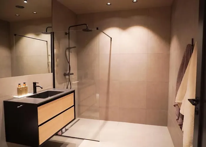 3br Stunning View בית נופש *